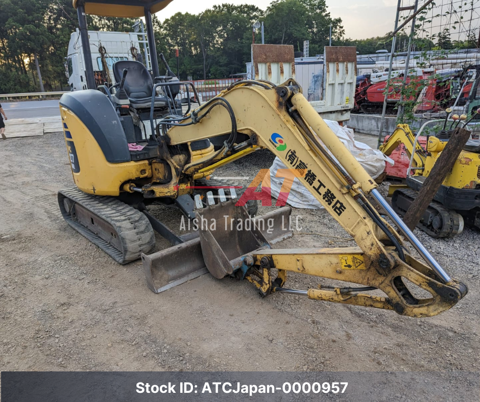 KOMATSU PC27MR-2